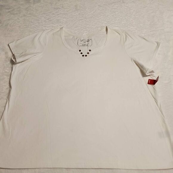 Avenue NWT Classic Henley Womens Short Sleeve White Embellished V Neck Plus Size - Picture 1 of 9